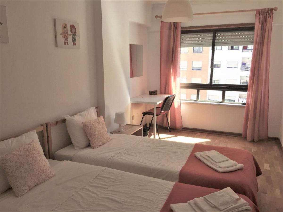 Apartamento Familiar Lisboa Taguspark São Marcos エクステリア 写真
